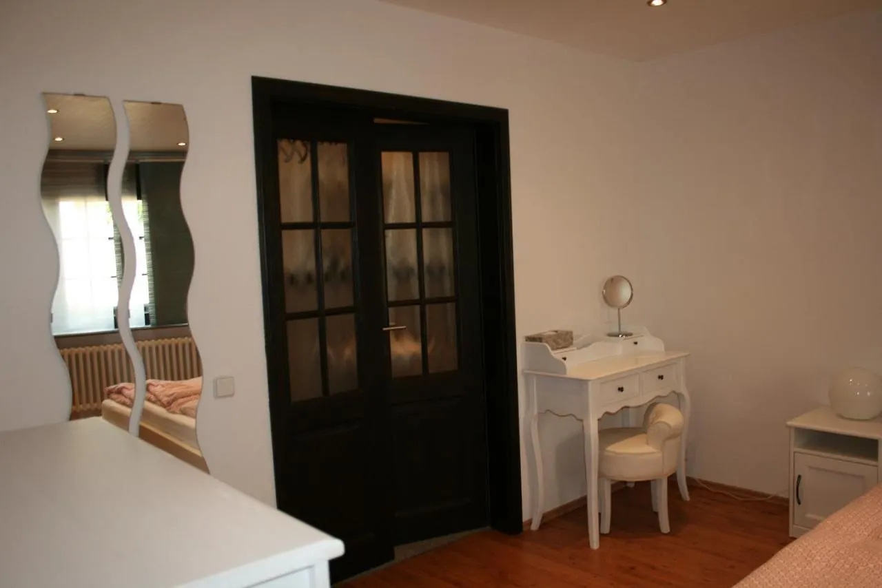 Ferienwohnung Alt-Bocklemund Kolín nad Rýnem Apartmán